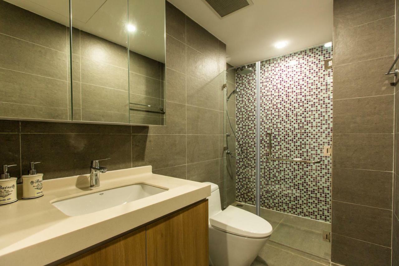 Republic Apartments Saigon Airport Хошимін Екстер'єр фото